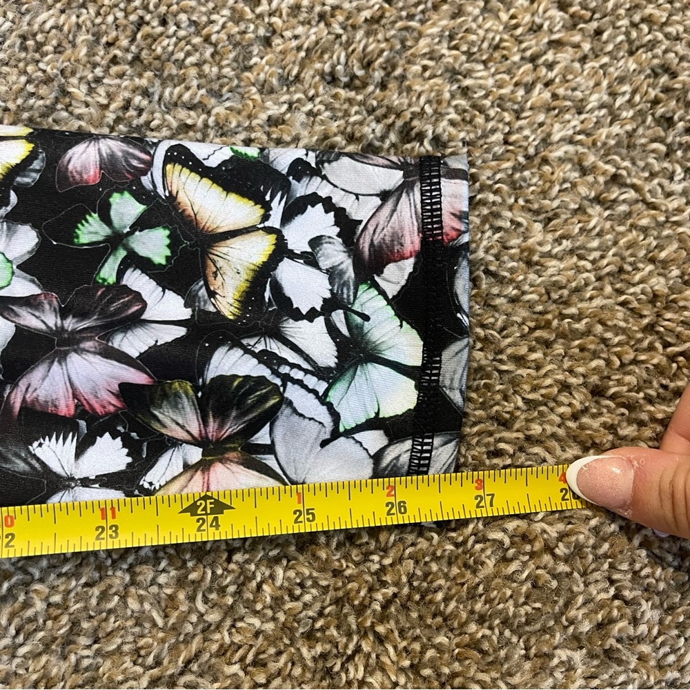Alo Yoga Gypset Goddess Leggings Black Butterfly Women’s Size Small 27” Athletic - Picture 9 of 9